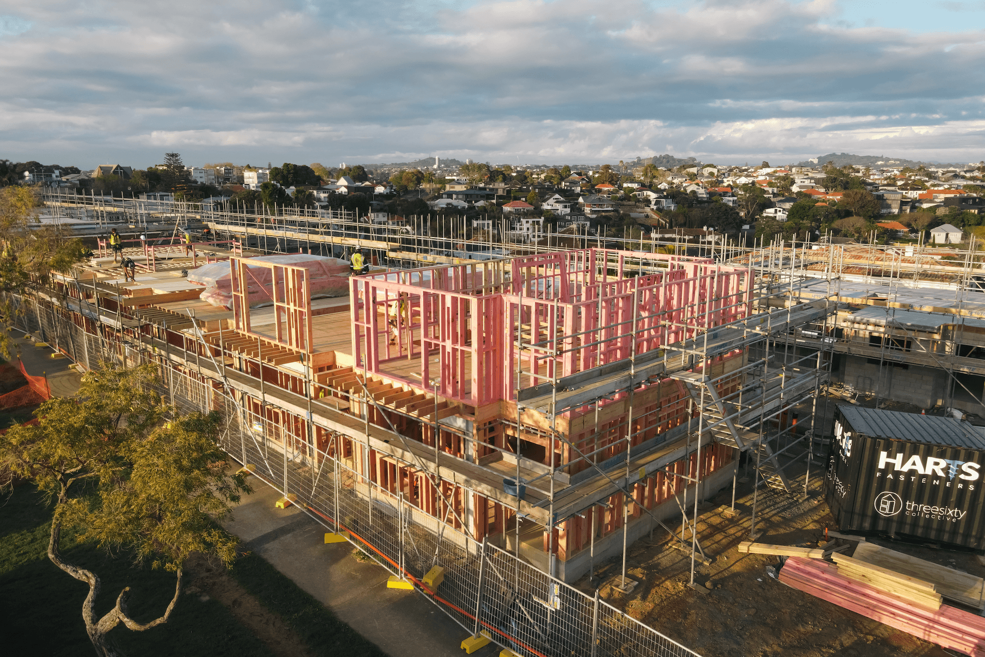 Thanks to an innovative model by Ngāti Whātua Ōrākei, the project creates more affordable home ownership options for their whānau in Ōrākei.