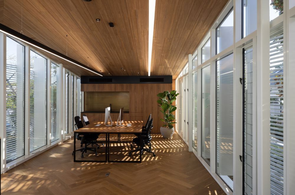 The spatial organisation was primarily driven by the need to restore the villa but was also informed by extensive research into the region's requirements for office space.