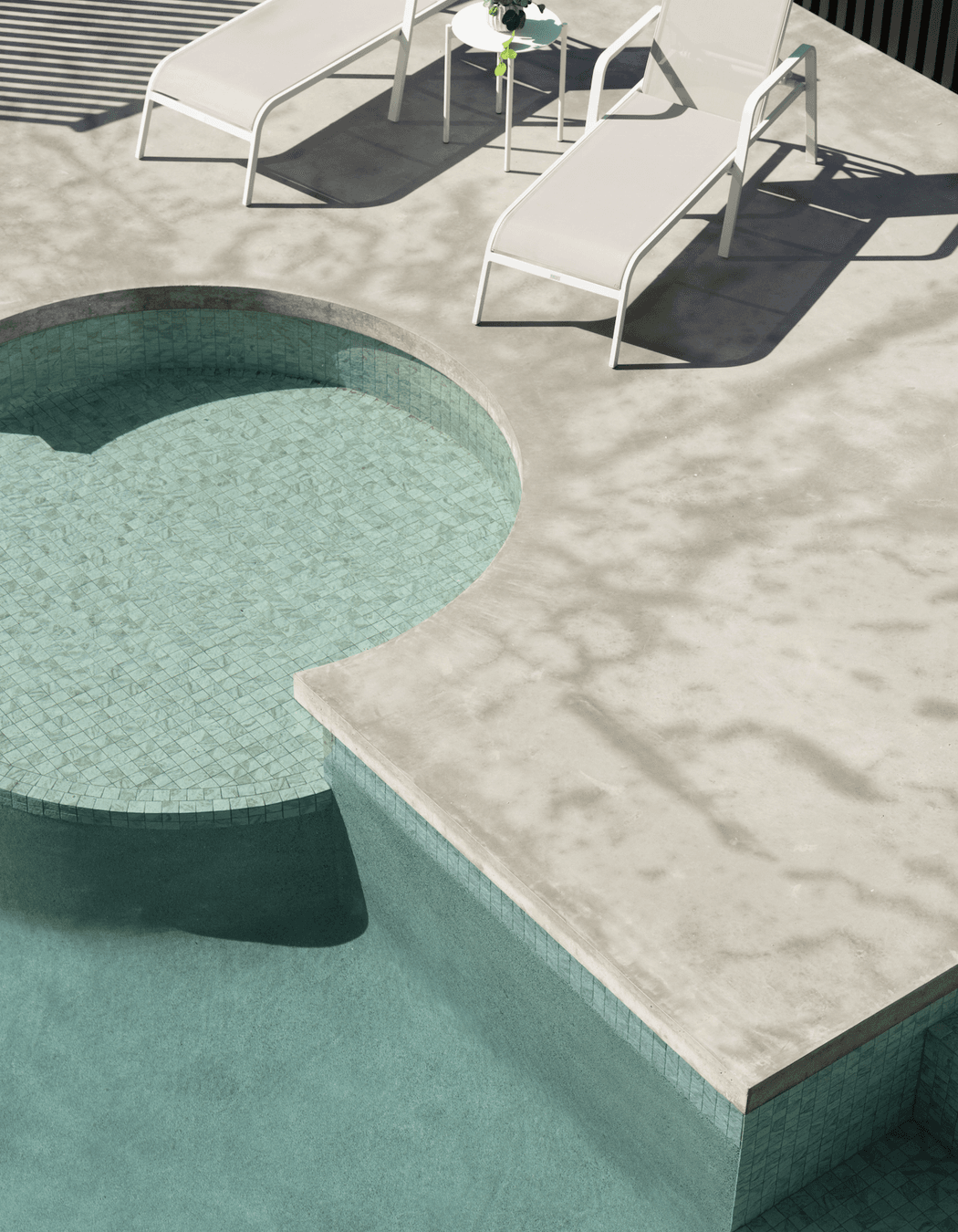 It was important to Sam and Chelsea that the pool design would add wow-factor.