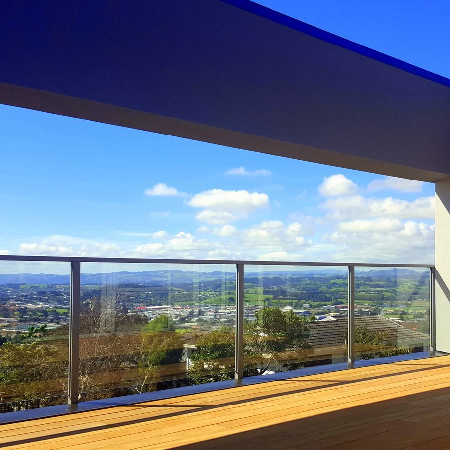 Specifying balustrade systems for the urban dwelling