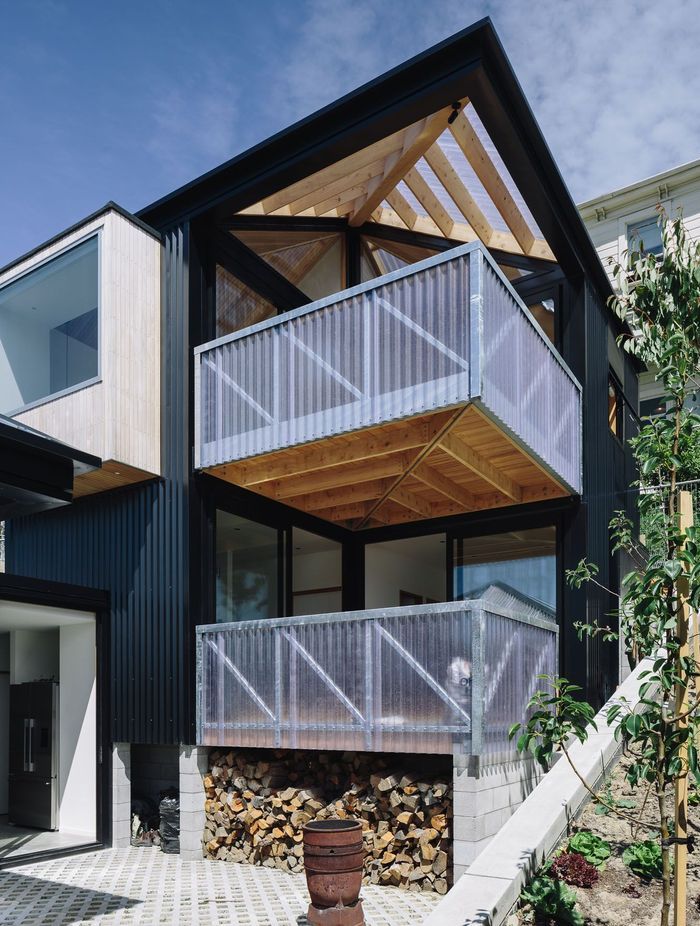 The smart, small Pyramid Scheme in Wellington.