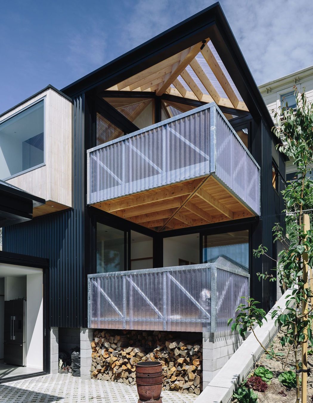 The smart, small Pyramid Scheme in Wellington.