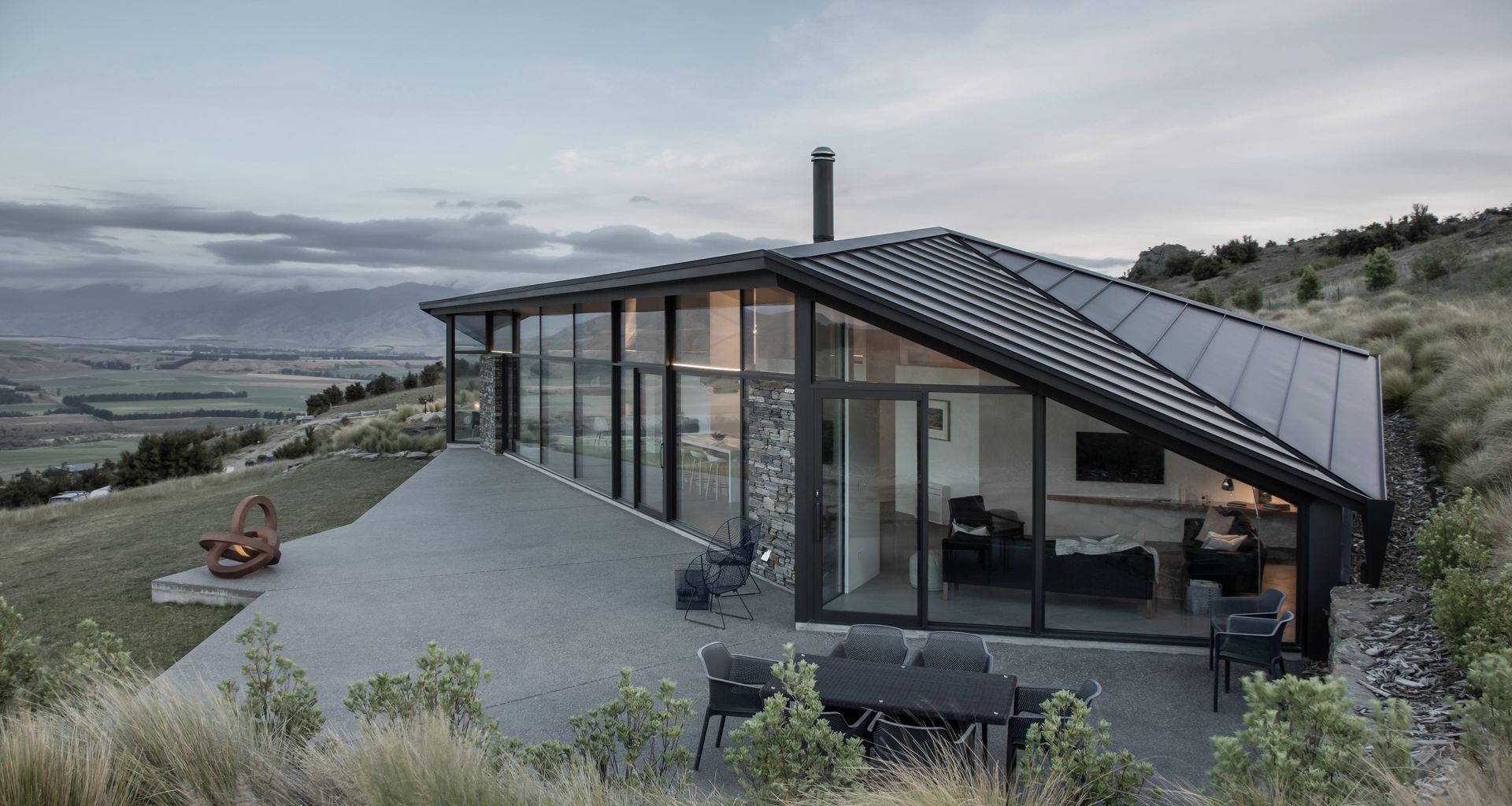 Rangi Kahu Queensberry | James Stockwell Architect banner