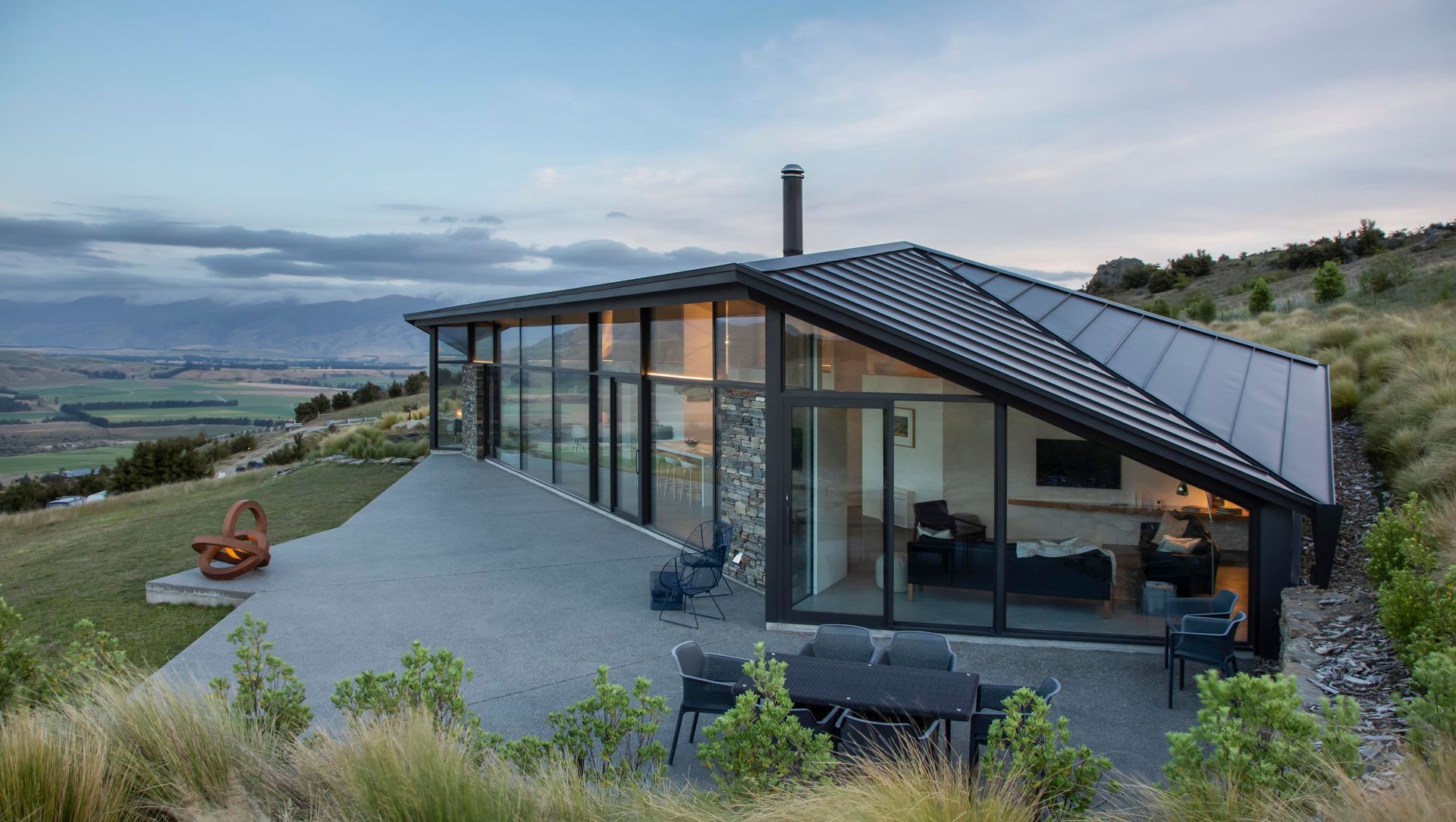 Rangi Kahu Queensberry | James Stockwell Architect banner