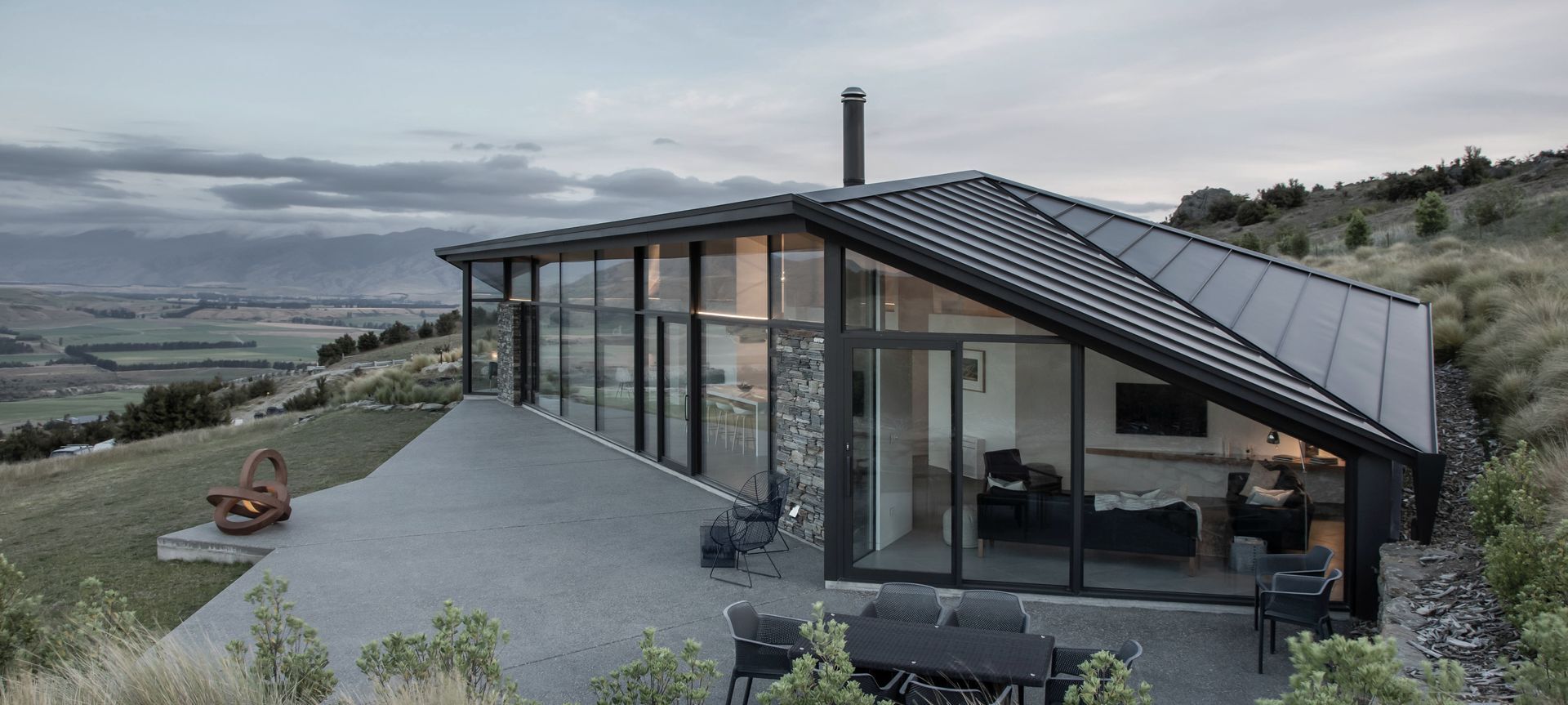 Rangi Kahu Queensberry | James Stockwell Architect banner