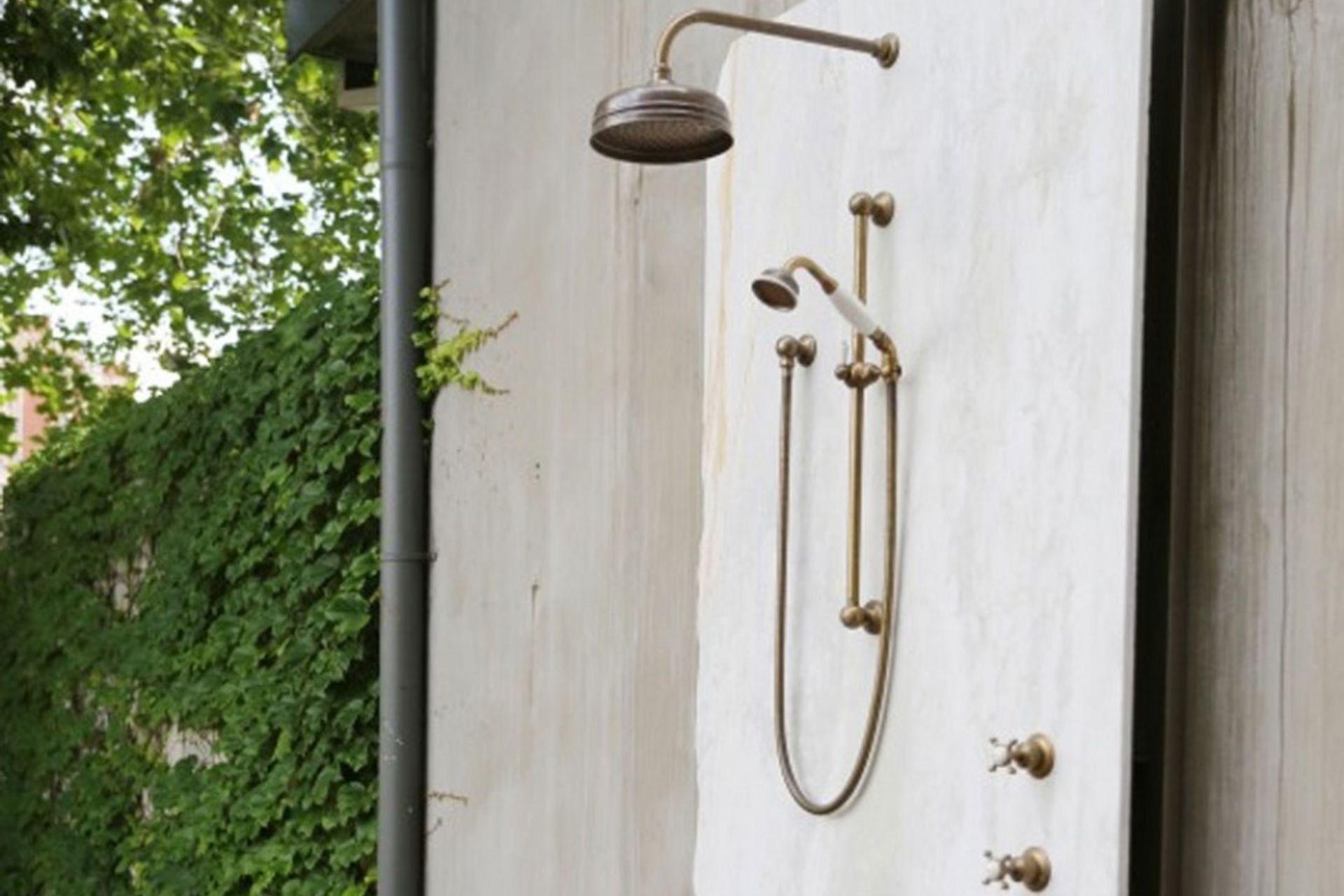 Perrin & Rowe Outdoor Showers are made to withstand salt and sun