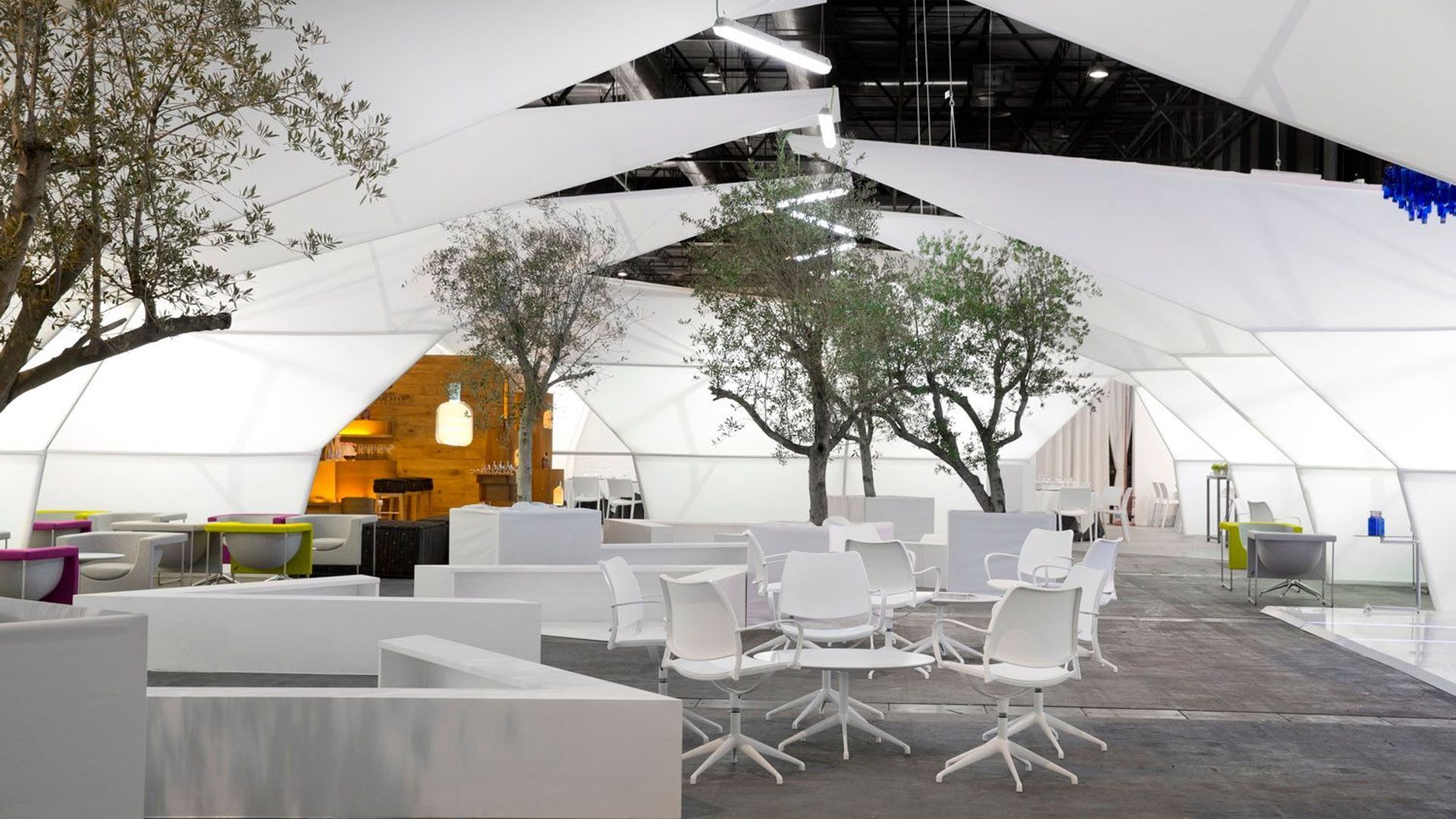 STUA, DESIGN FURNITURE COMPANY BASICS BY ELENA GASCA
