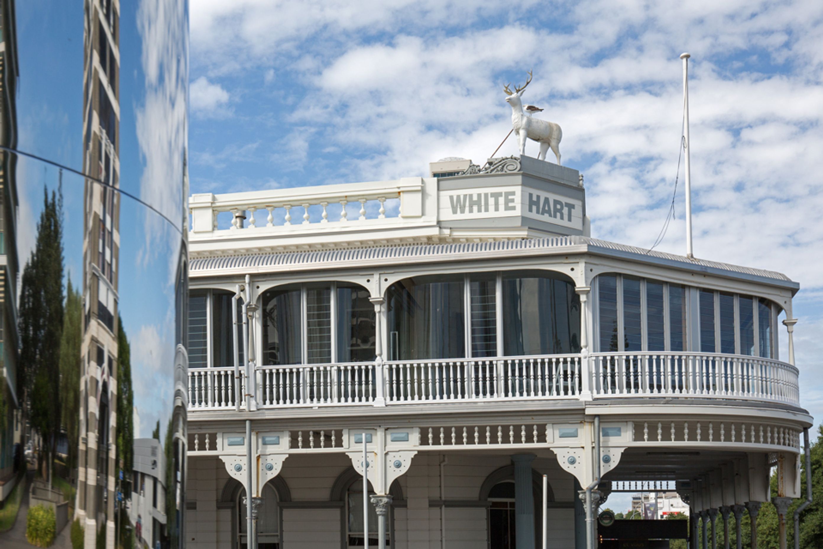 White Hart Hotel by Bonnifait + Giesen.
