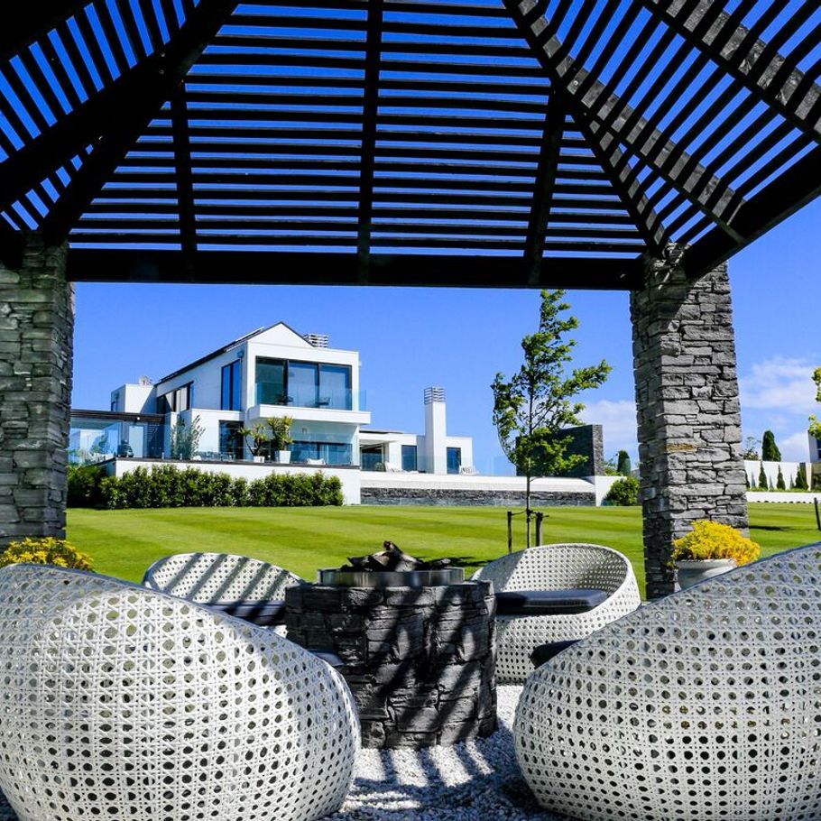 Living outdoors: how to create the ultimate space