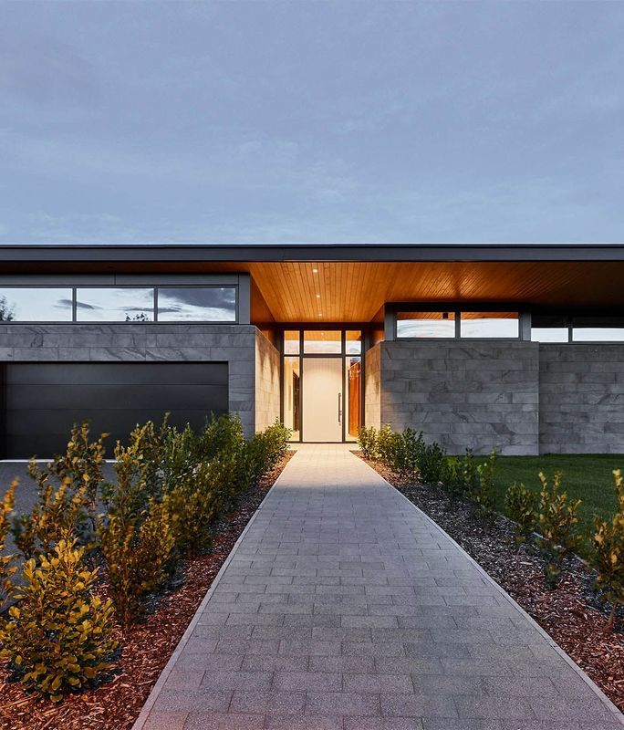 Stone cladding: pros and cons, types, costs and more