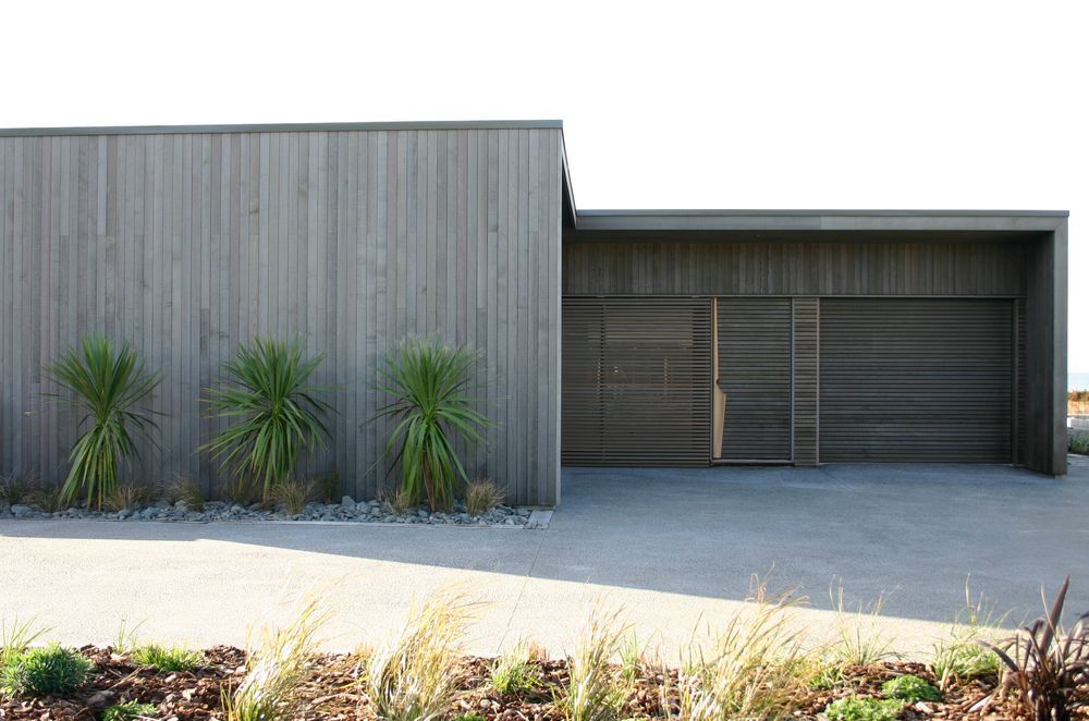 Omaha Beach House by Daniel Marshall Architects