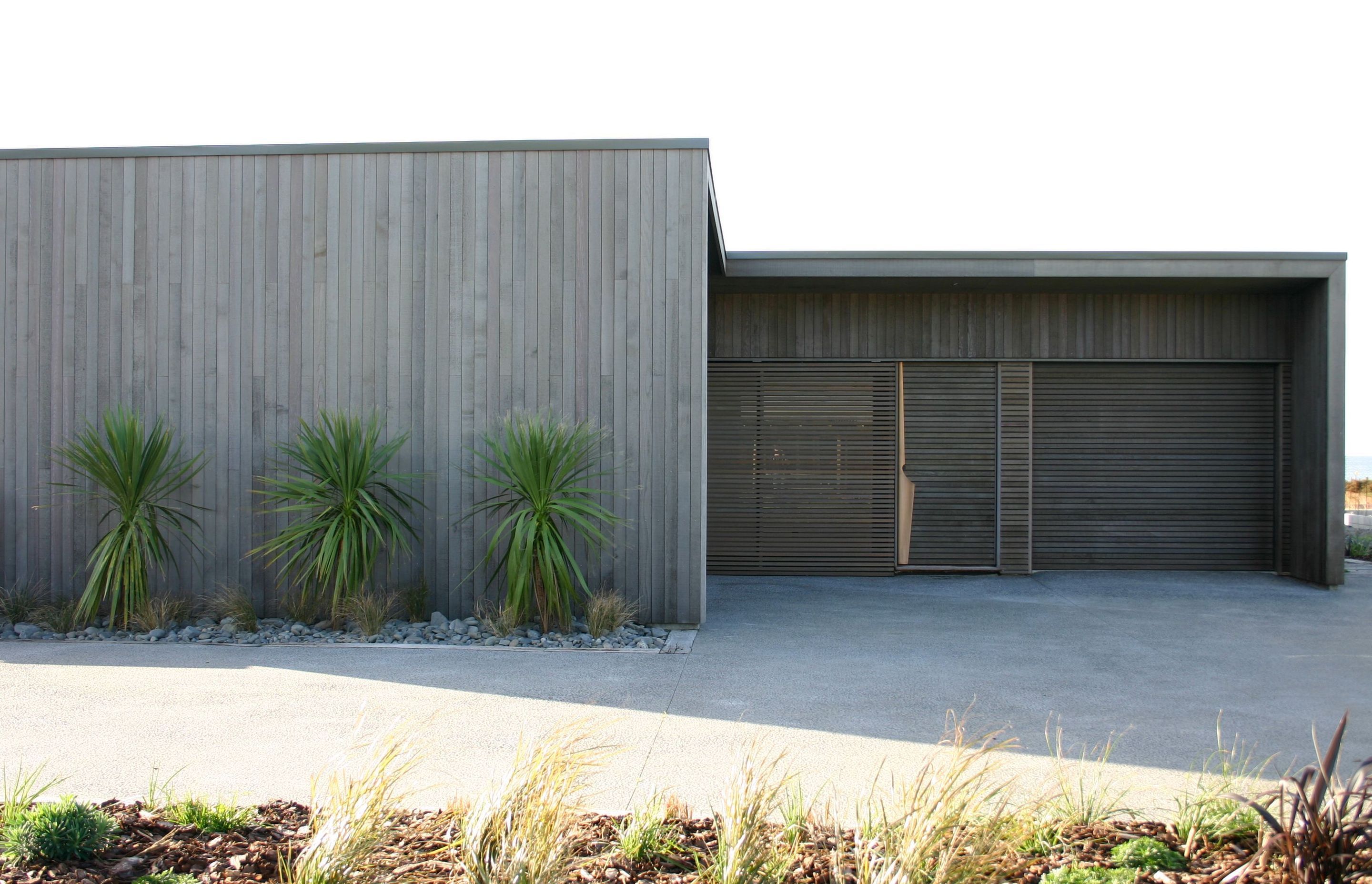 Omaha Beach House by Daniel Marshall Architects