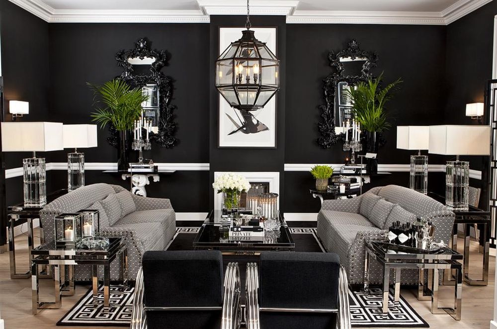 The centrepiece of this room is the Eichholtz Owen lantern.