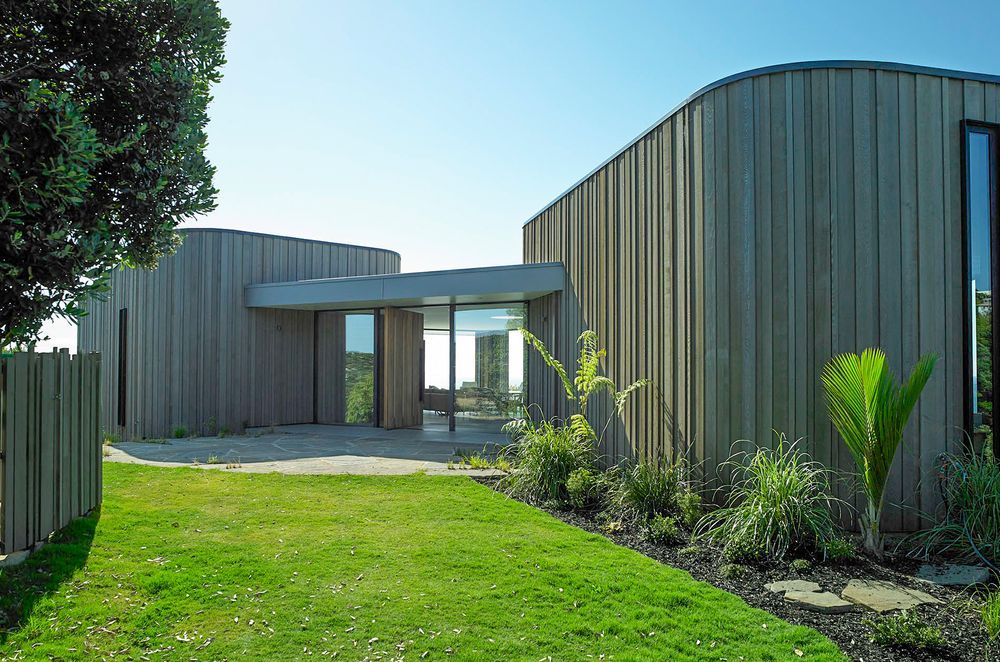 Vertical Random Width and Depth Weatherboards from JSC Timber.
