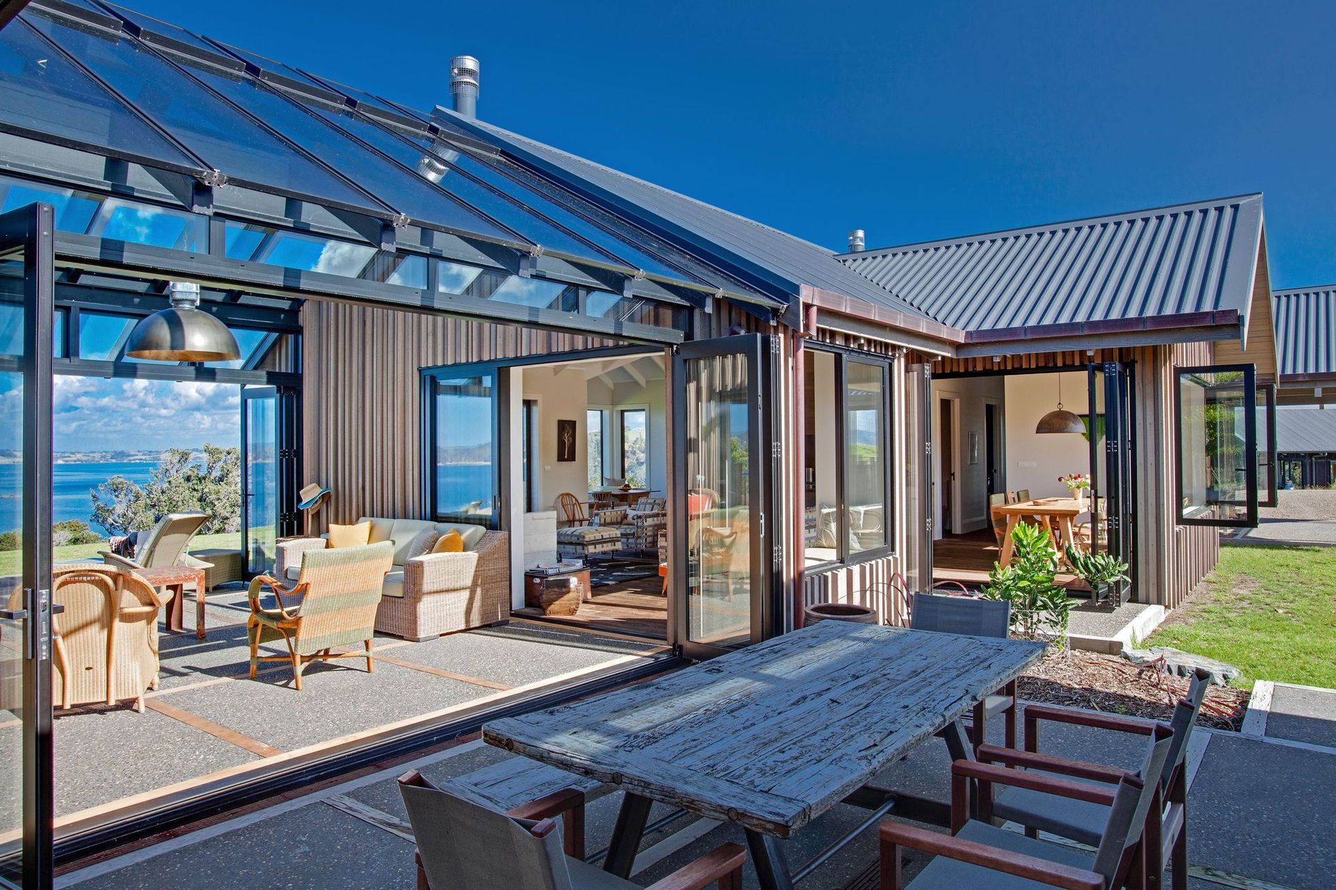 Tawharanui House.