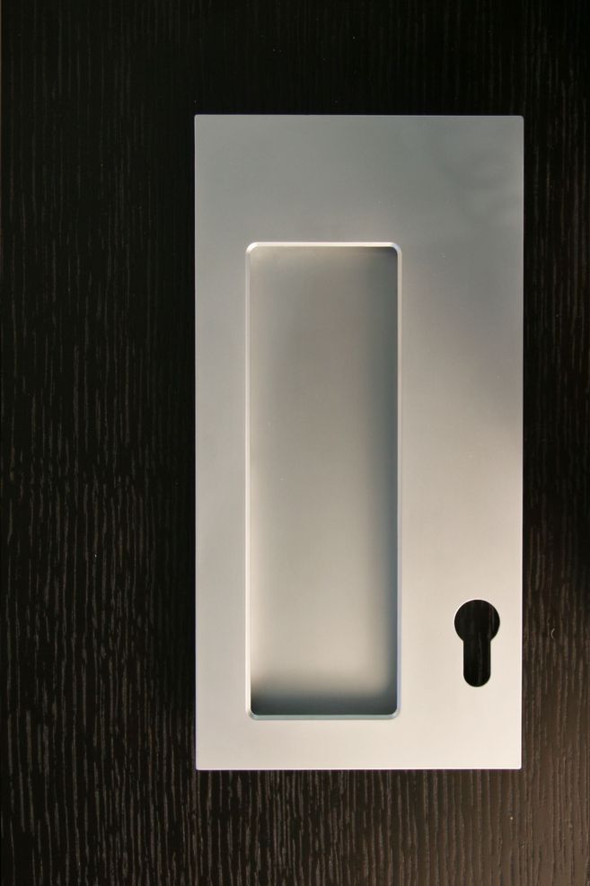 HB1930 Rectangular Bi-fold & Pivot Door Pull with Key Hole.