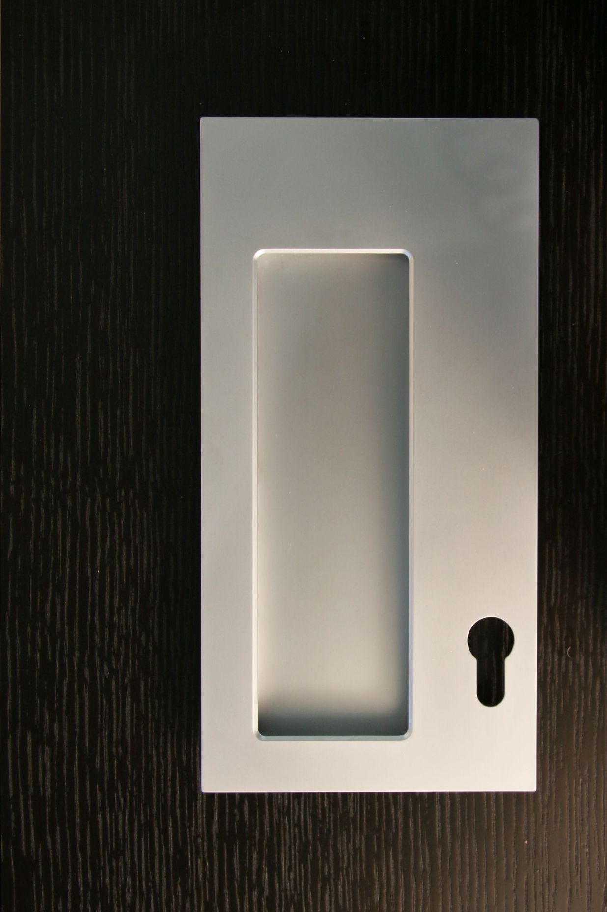 HB1930 Rectangular Bi-fold & Pivot Door Pull with Key Hole.