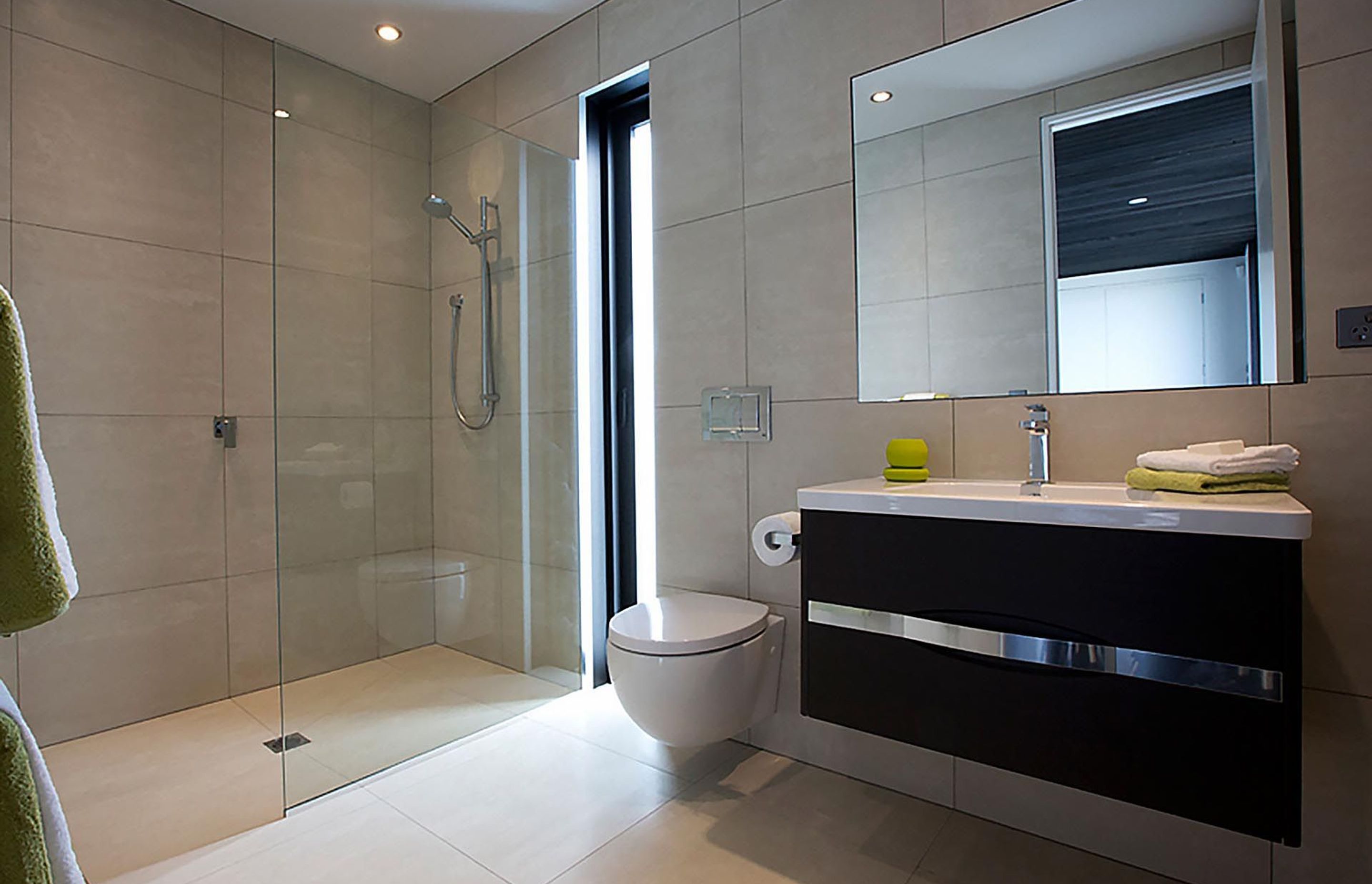 Frameless Shower Screens