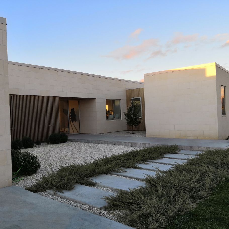 Naturally enduring: Ōamaru stone