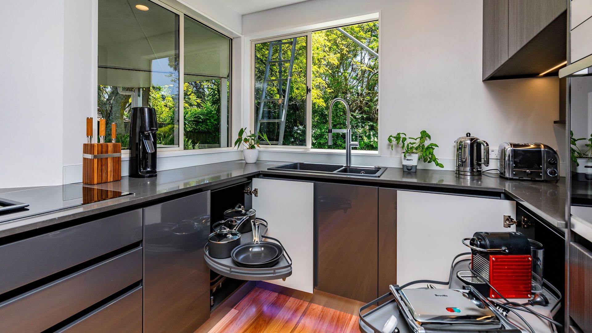 "Quirky yet Sophisticated: A Kitchen with a Twist" banner
