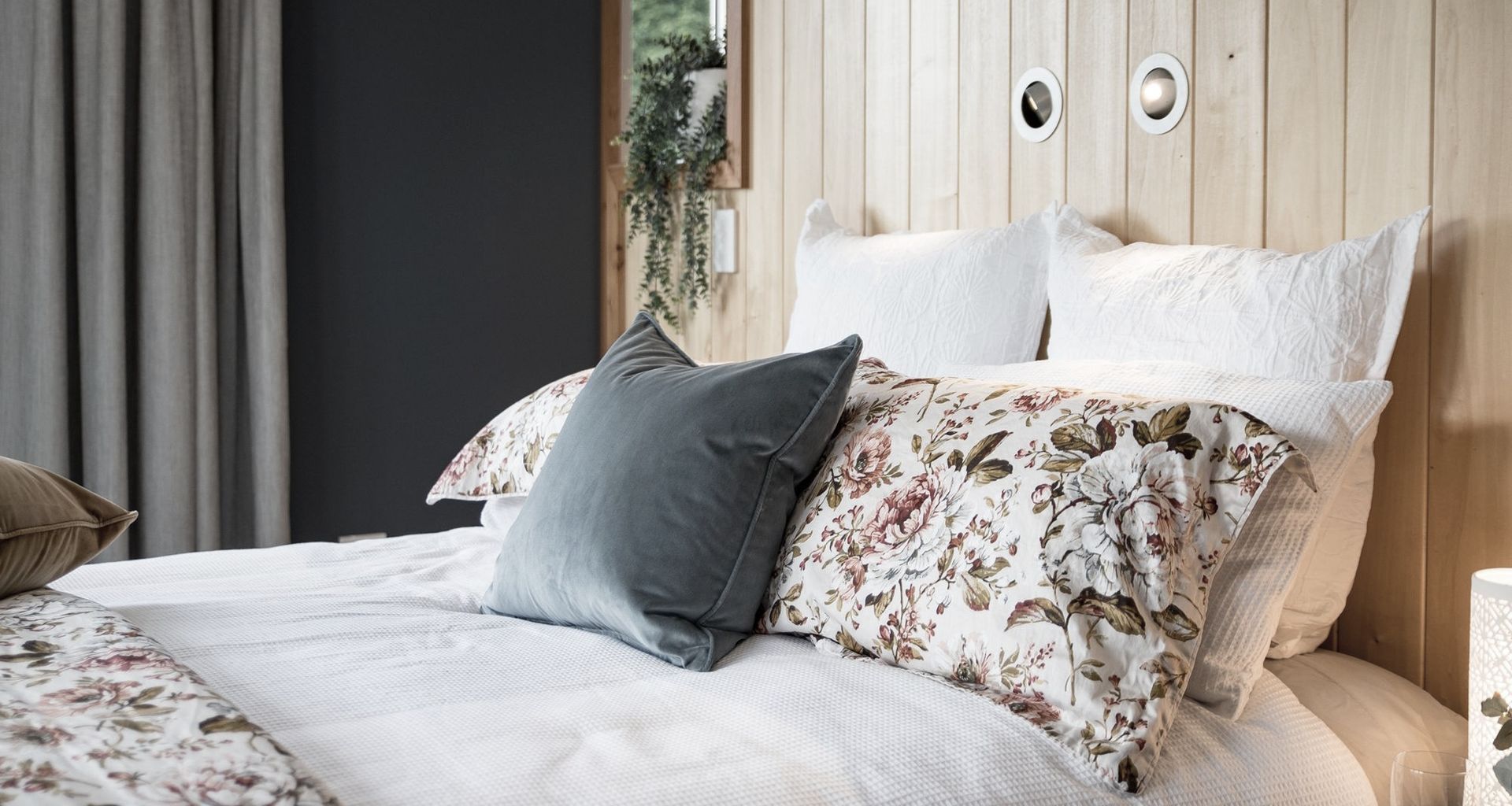 Country Home banner