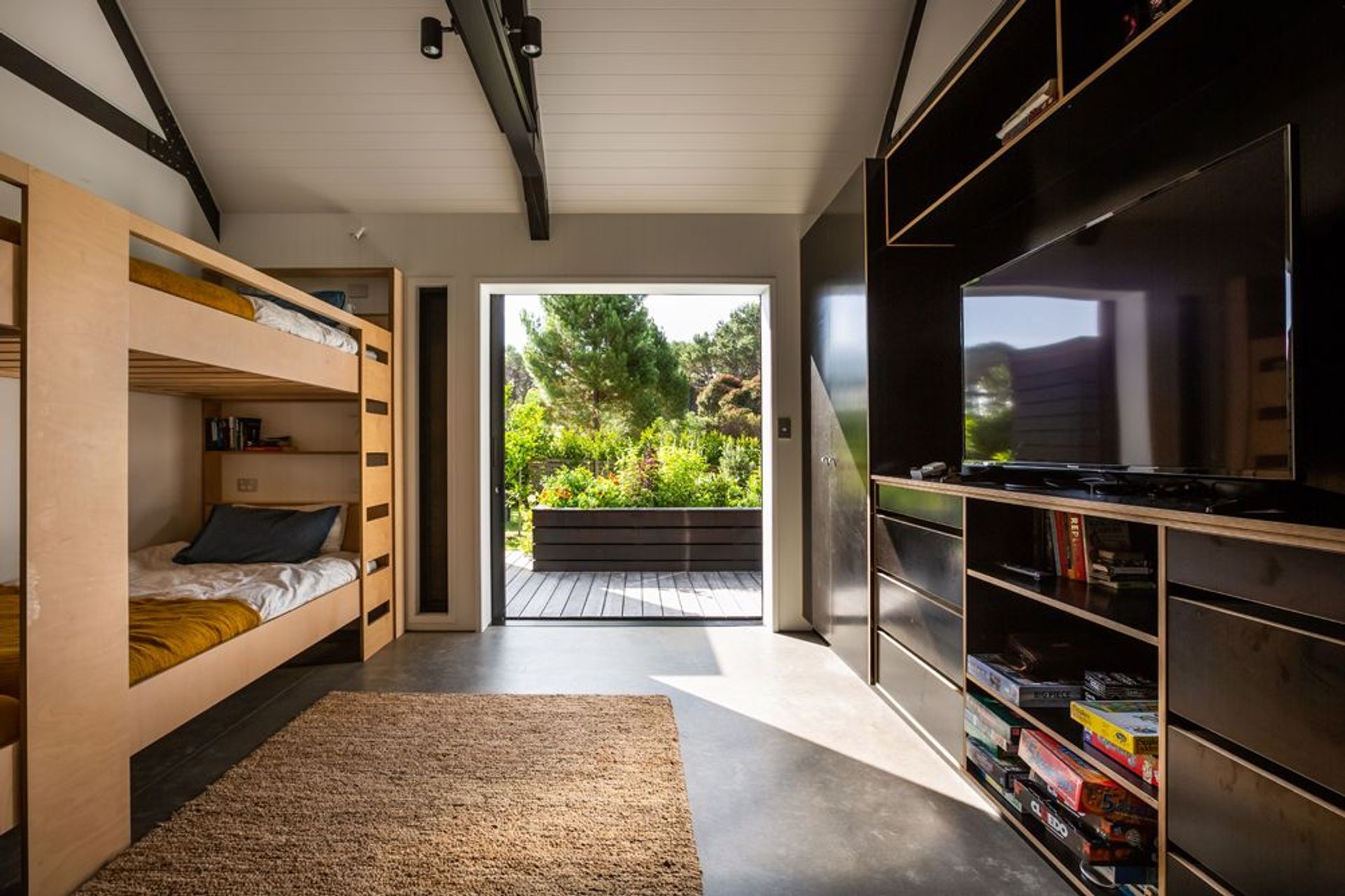 A bunkroom allows for additonal guests to stay.