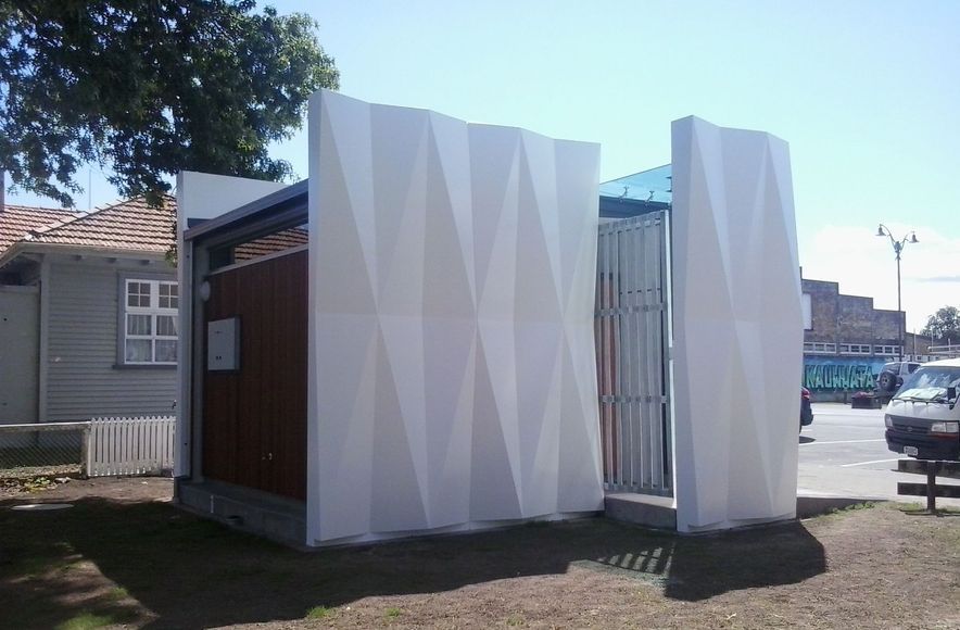 Te Kauwhata Public Toilets