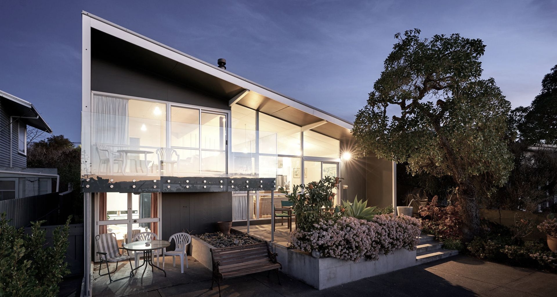 Whakarire Ave banner