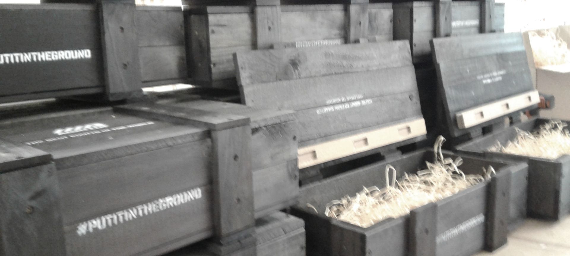 Custom build crates banner