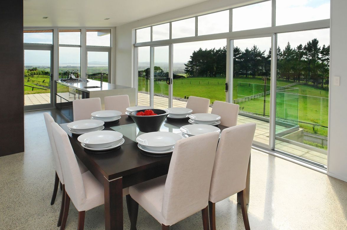 “A Masterpiece of Design: Seamlessly Blending Detail & Outdoor Connection”