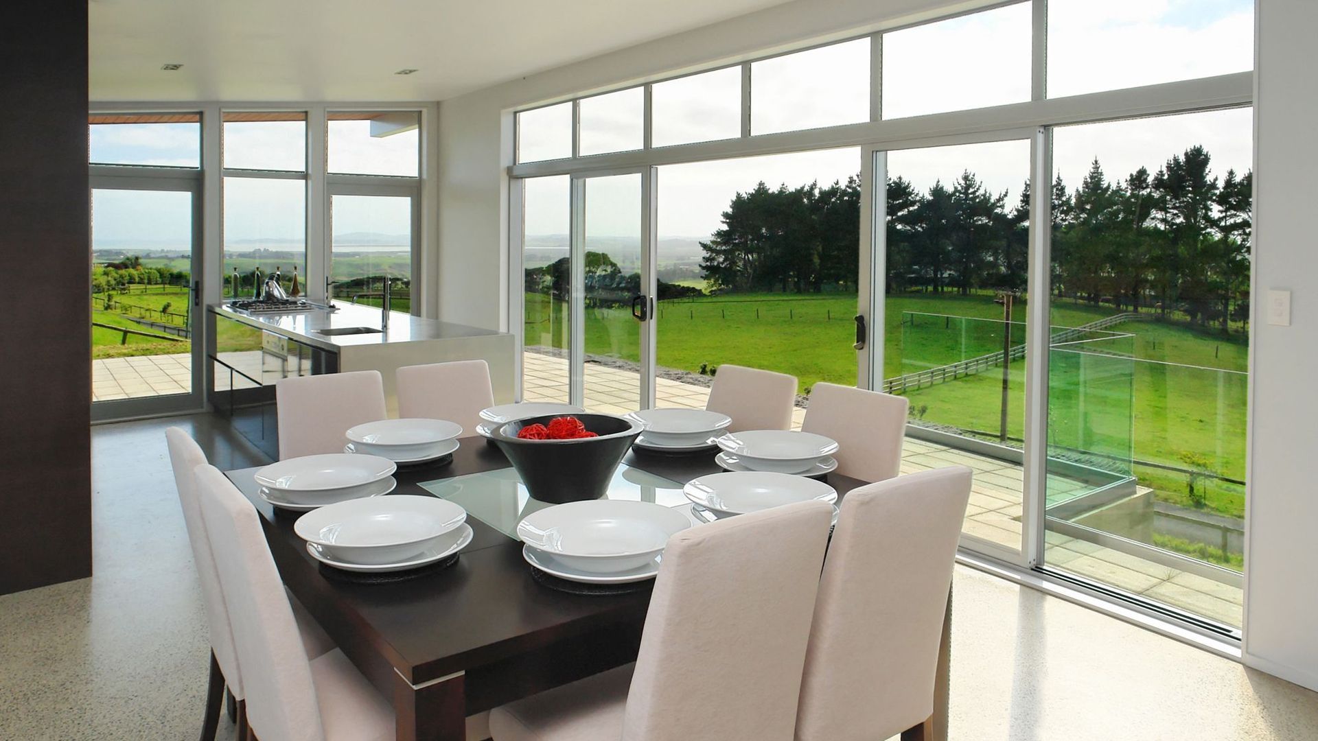 “A Masterpiece of Design: Seamlessly Blending Detail & Outdoor Connection” banner