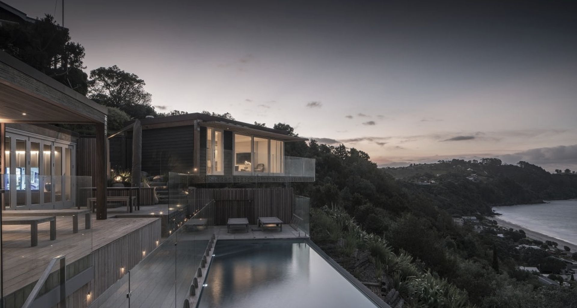 456 Studio & Pool - Waiheke Island banner