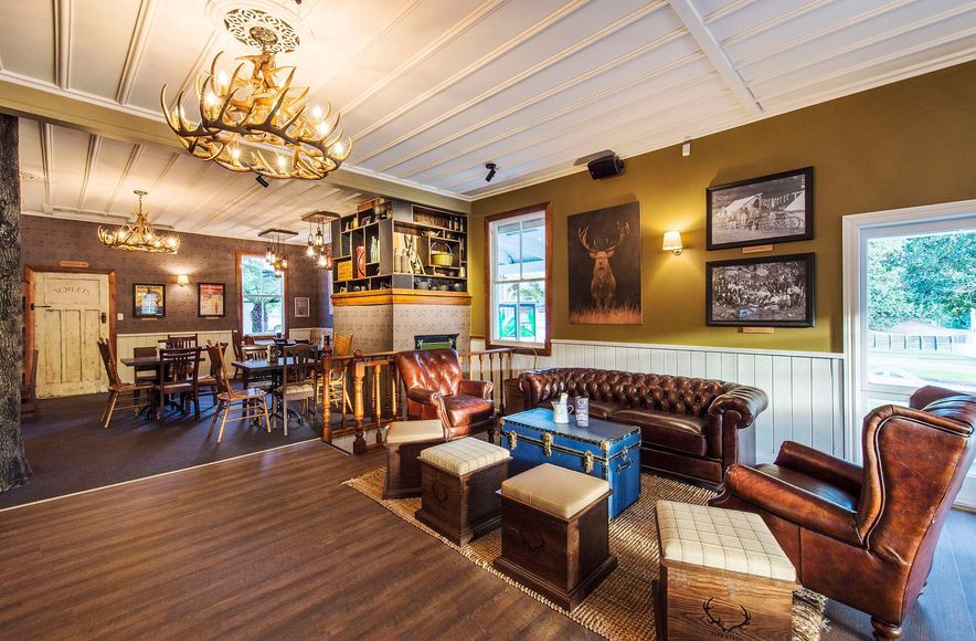5 Stags, Whitford