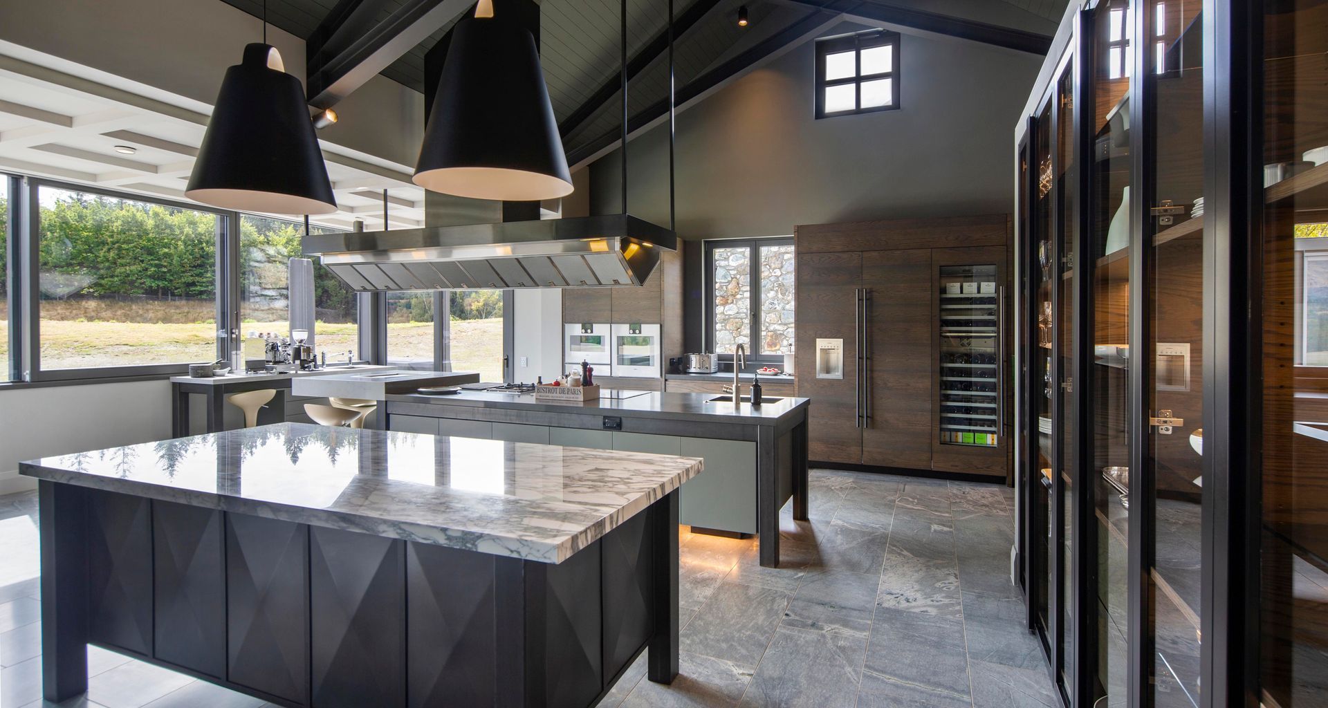 Slopehill kitchen | Masterwood Joinery, SB Design banner