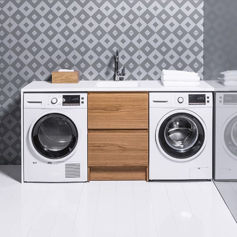 600 Laundry Cabinet