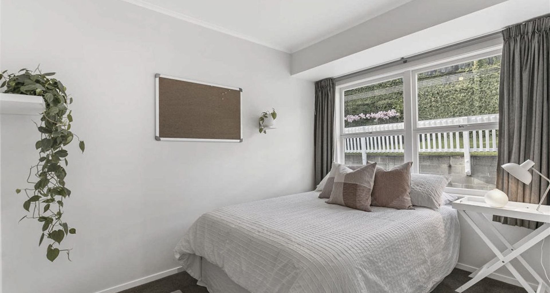 Stott Avenue, Birkdale banner