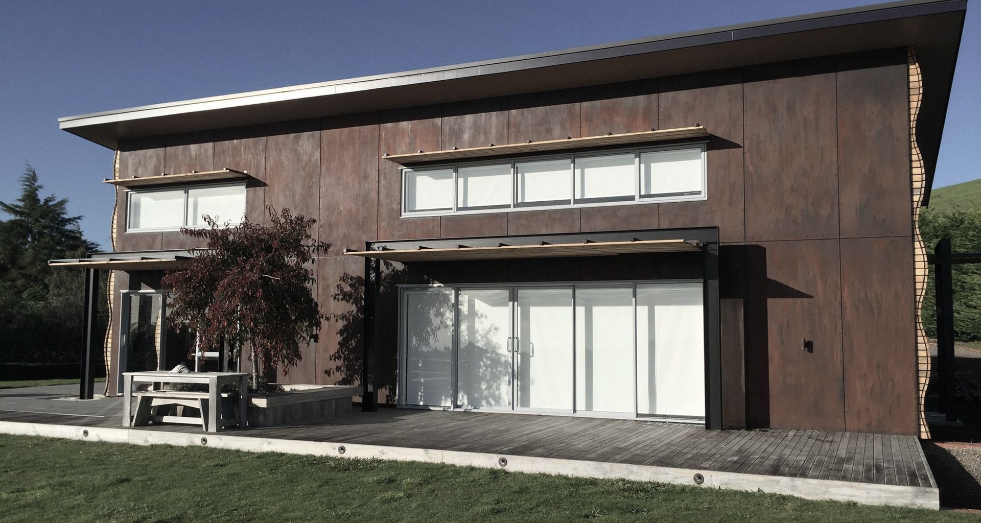 Rust Effect Facade banner