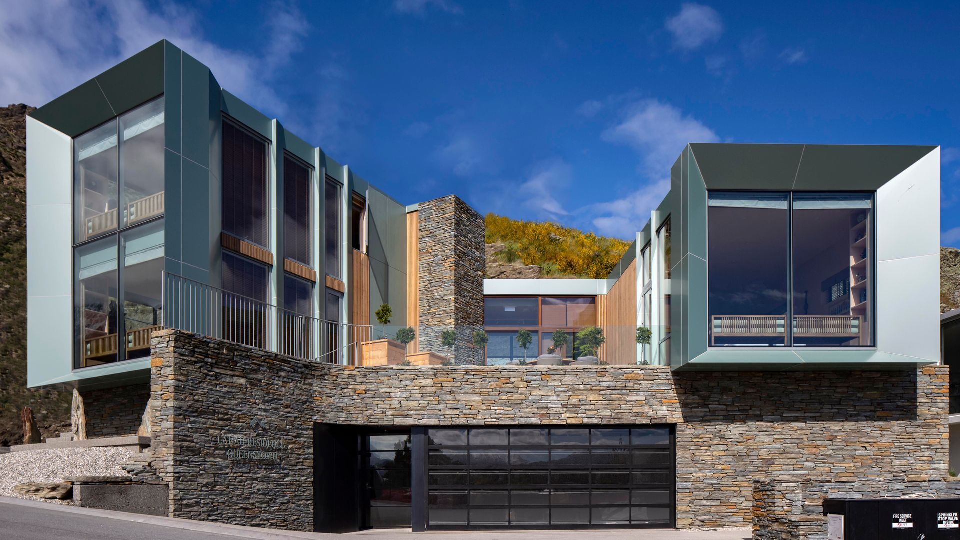 Homestead Place Lakes Edge | Hyndman Taylor Architects banner