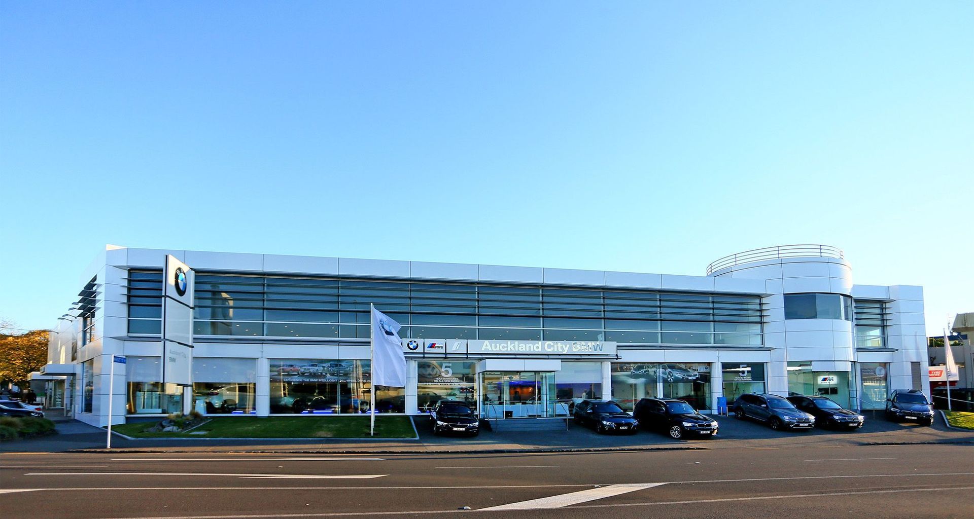 AK City BMW banner