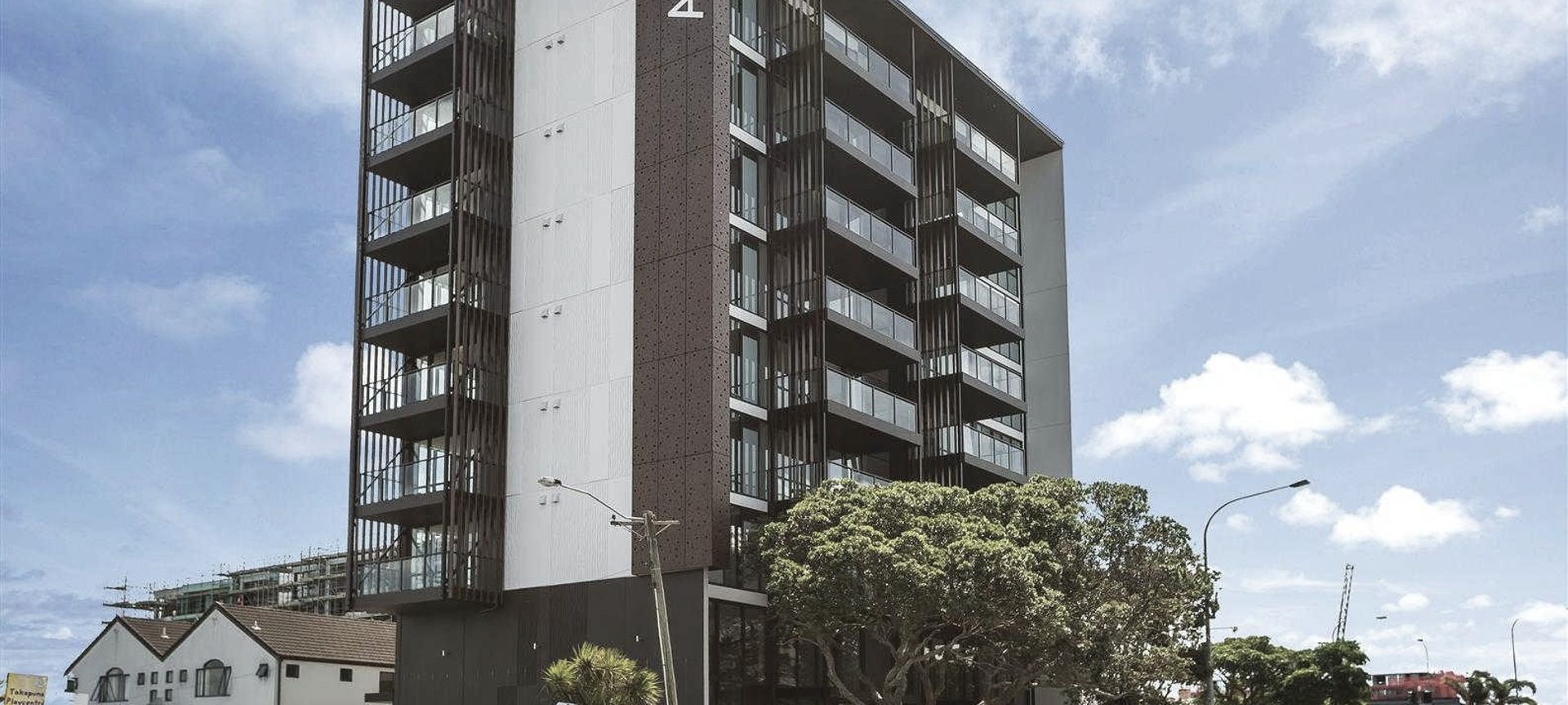 Alba Apartments banner