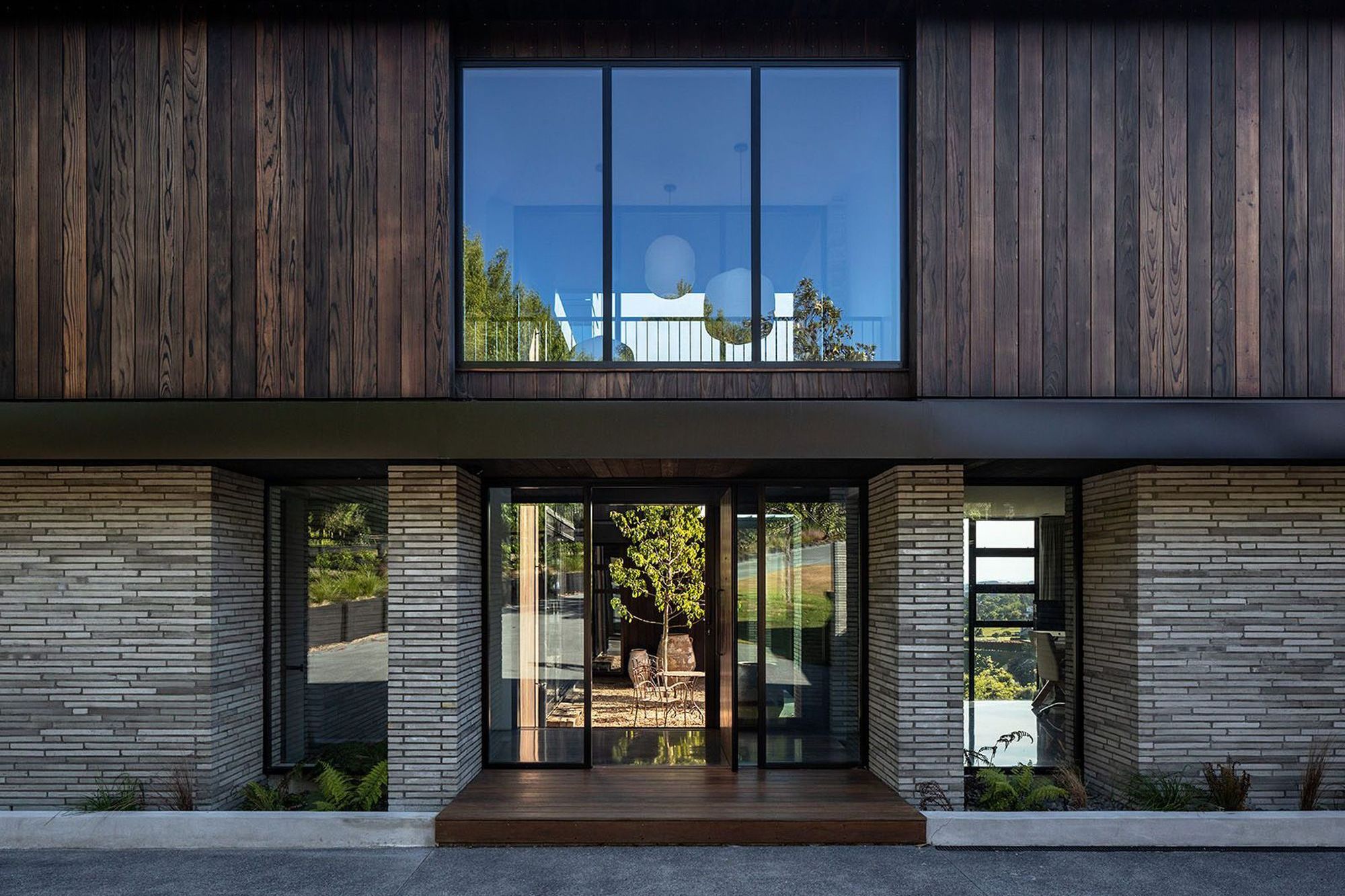 Concepts from Japanese and Chilean architecture were incorporated into the design with the use of courtyards.