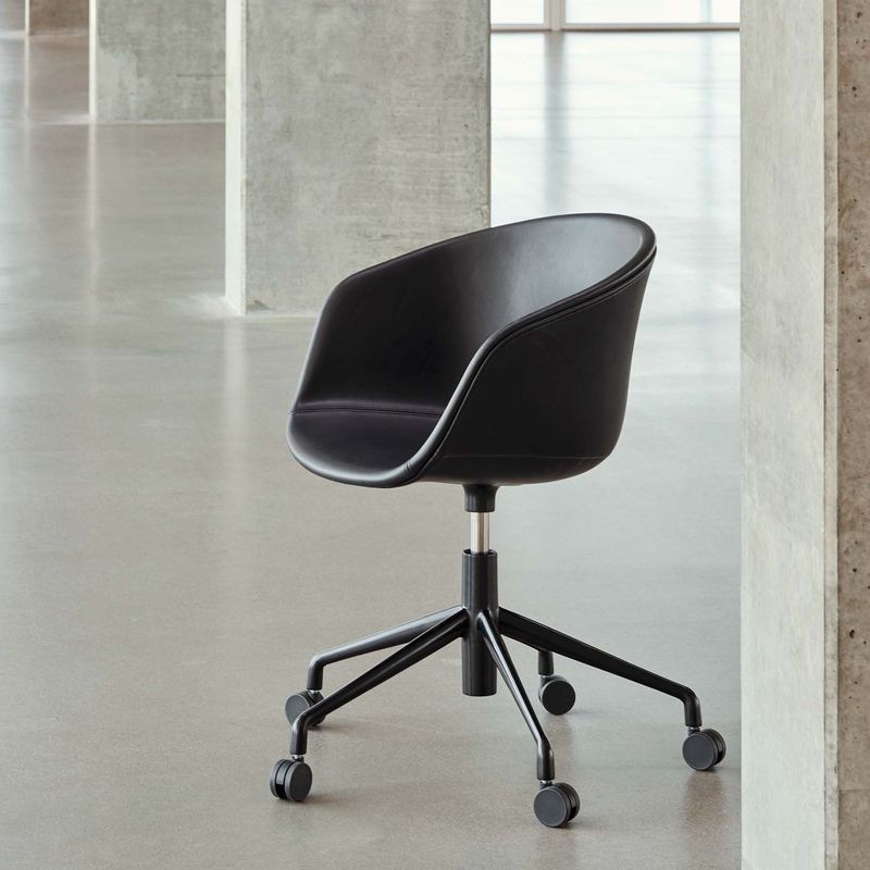 About A Chair AAC52 / AAC53 with gaslift by HAY