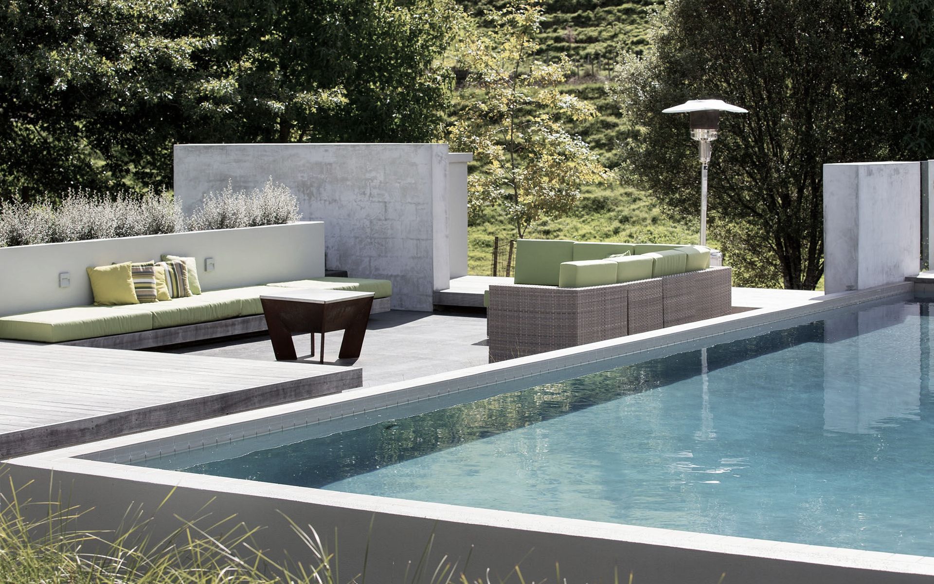 Hero Banner for Acacia Landscapes & Pool Construction