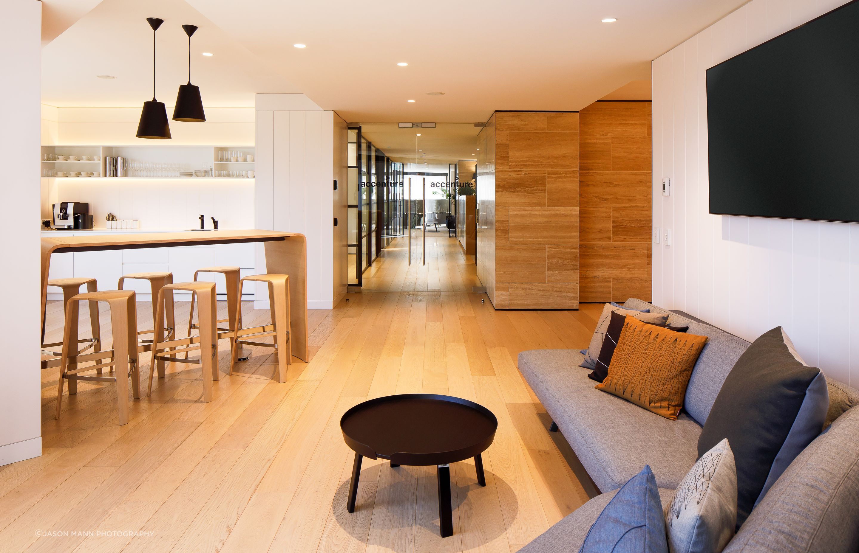 The Hub & Office Entry