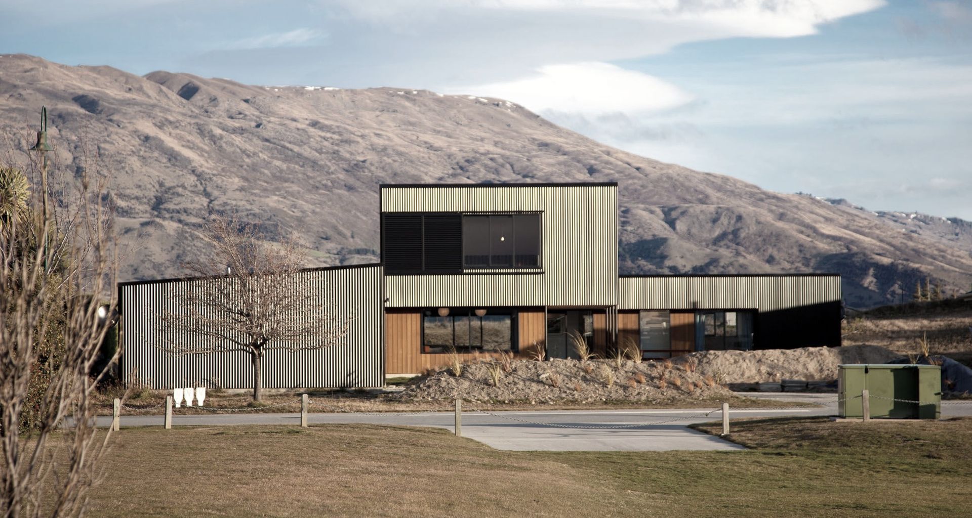 Acland House | Rafe McLean Architects banner