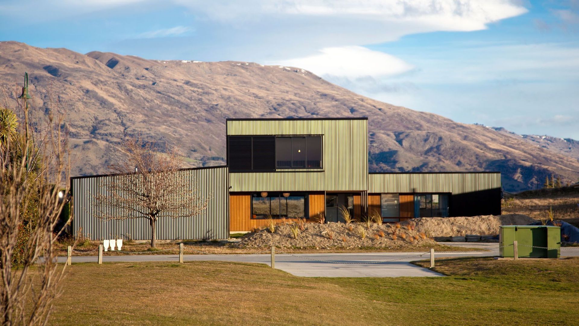 Acland House | Rafe McLean Architects banner