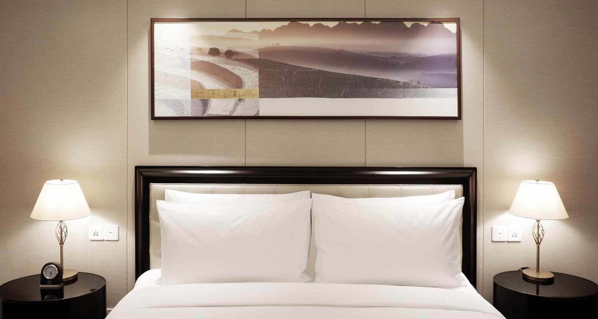 Apartment Artwork banner