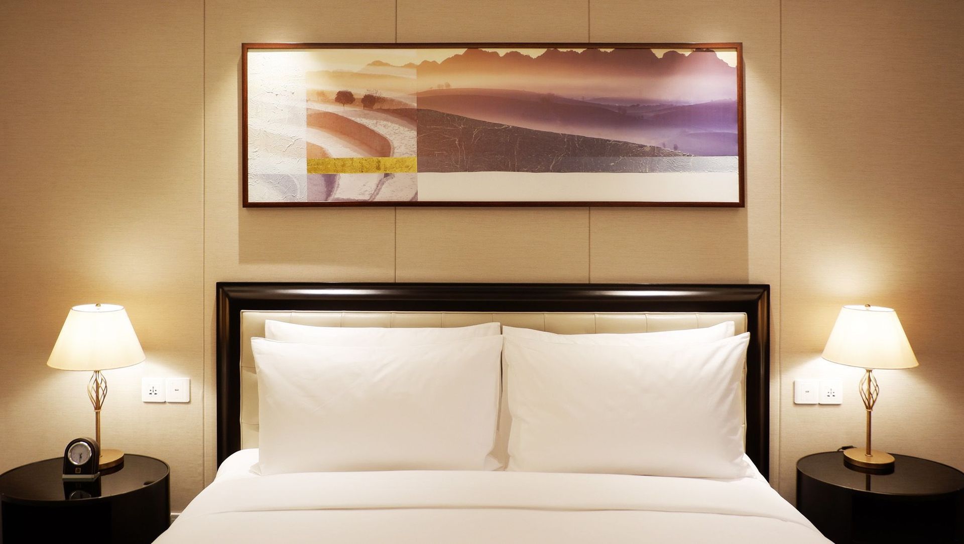 Apartment Artwork banner
