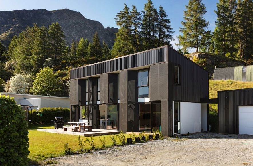 Arthurs Point Steel House