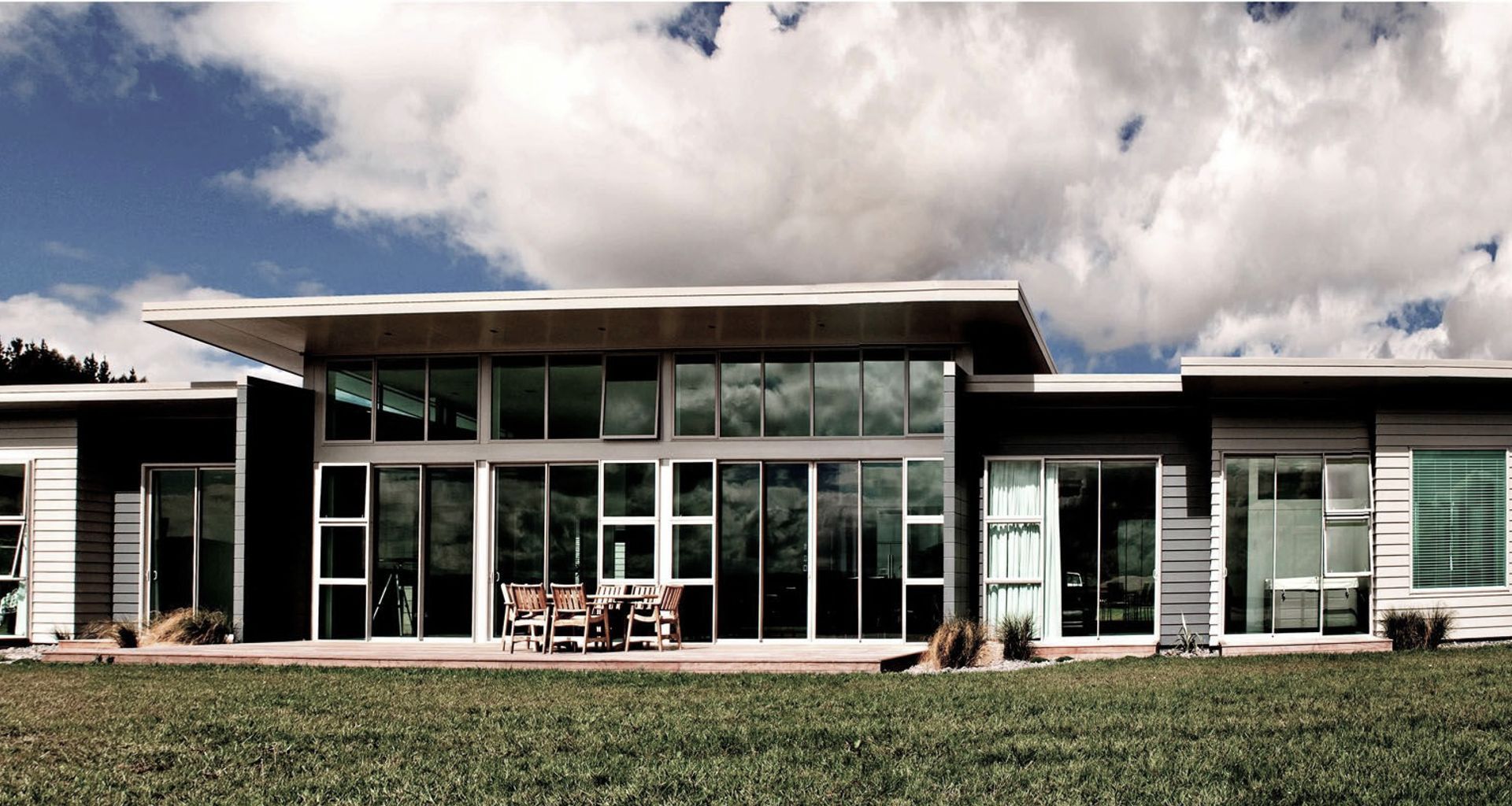 Aston Residence banner